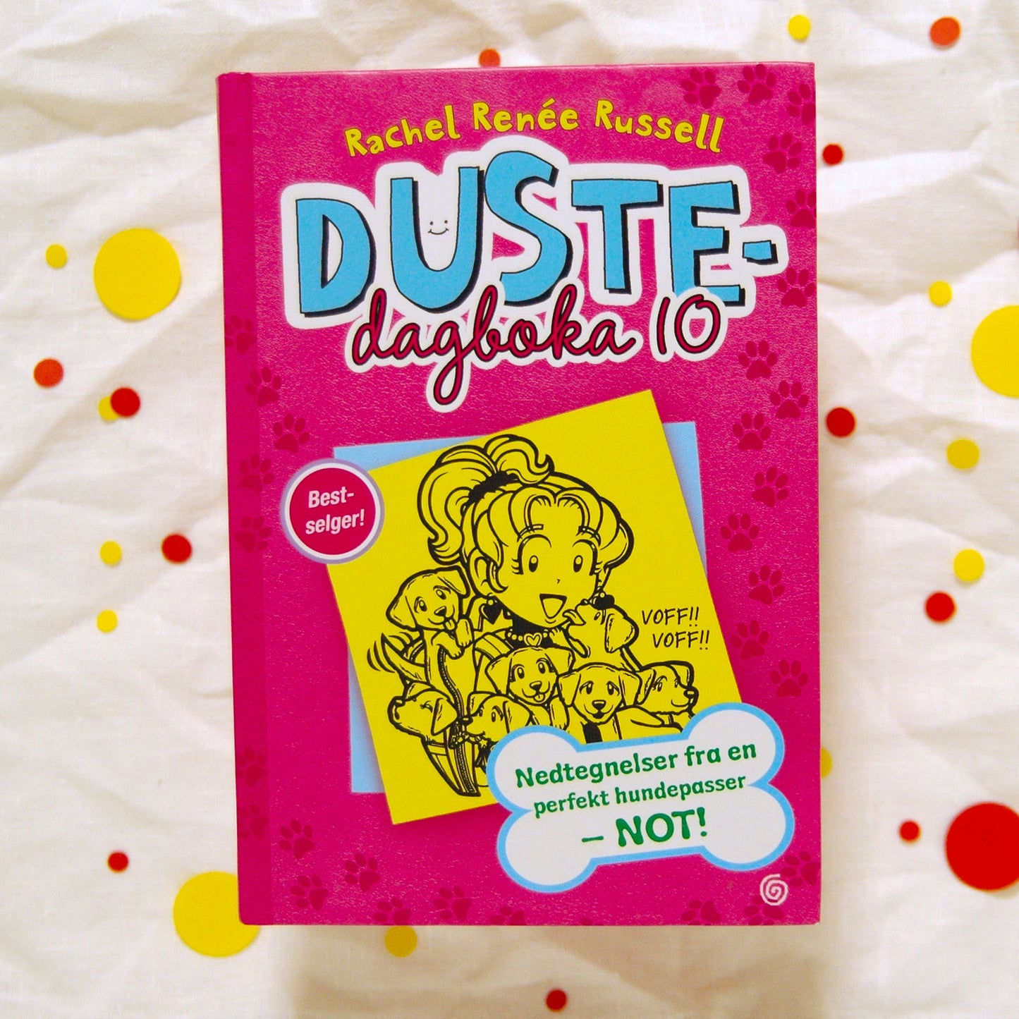Dustedagboka 10 av Rachel Renee Russel