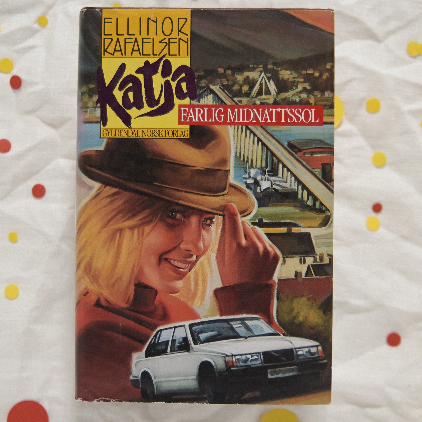Farlig midnattssol (Katja #3)