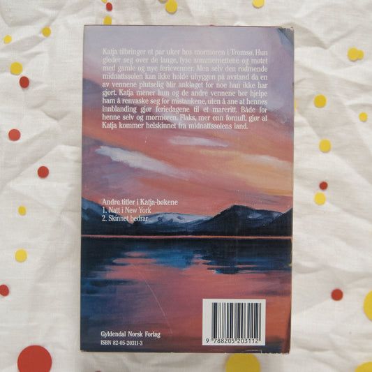 Farlig midnattssol (Katja #3)