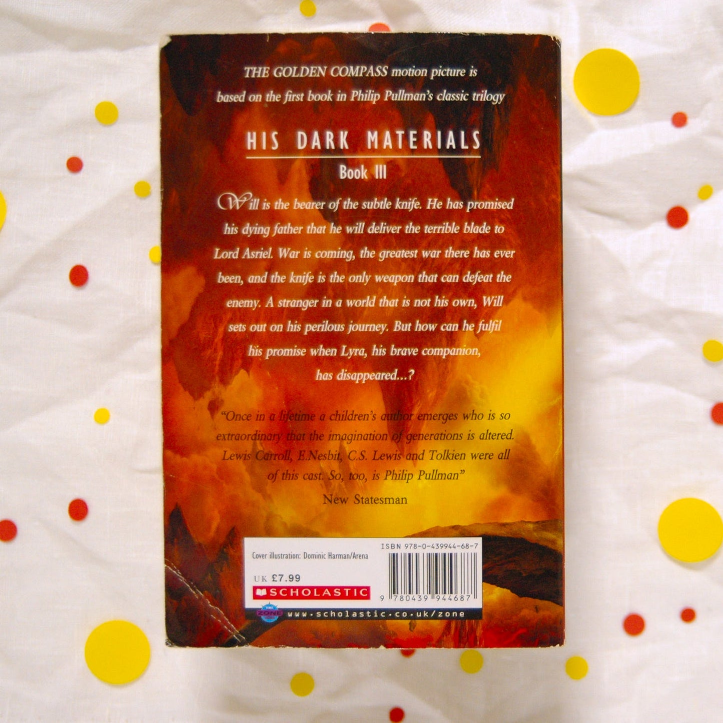 The amber spyglass