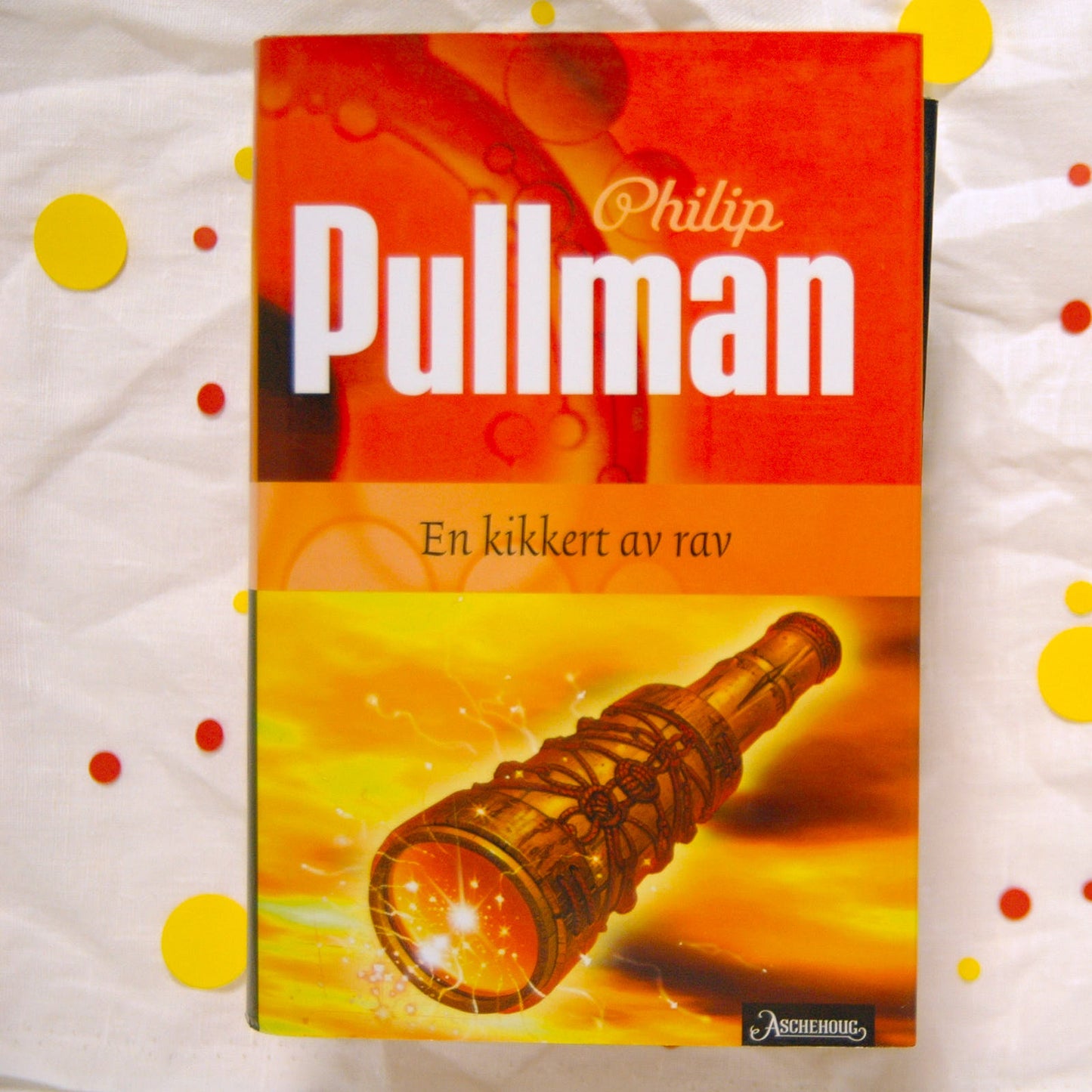 En kikkert av rav av Philip Pullman